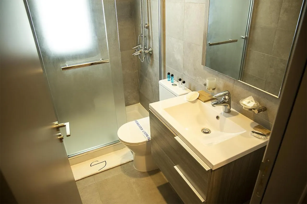 Aparthotel Jimmy'S Suites Larnaca